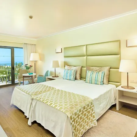 Hotel Baia Grande 4*