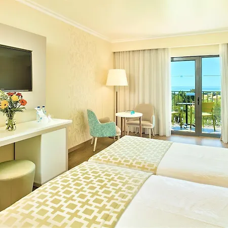 Hotel Baia Grande 4*