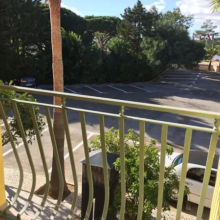 拜亚大酒店 酒店