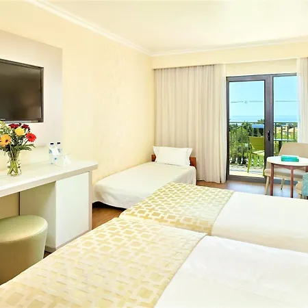 Готель Baia Grande 4*